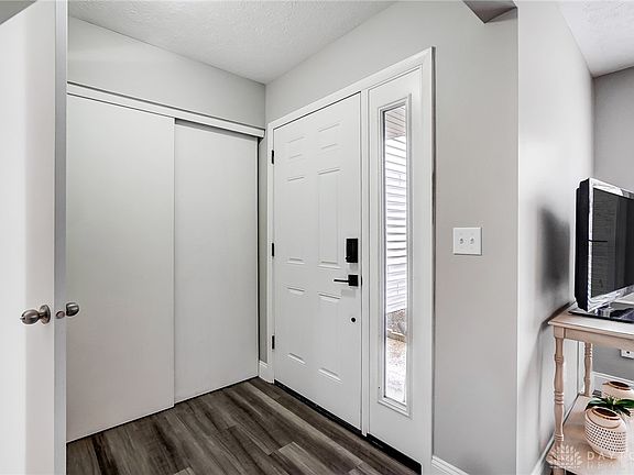 4th image of 2834 Foxwood Ct