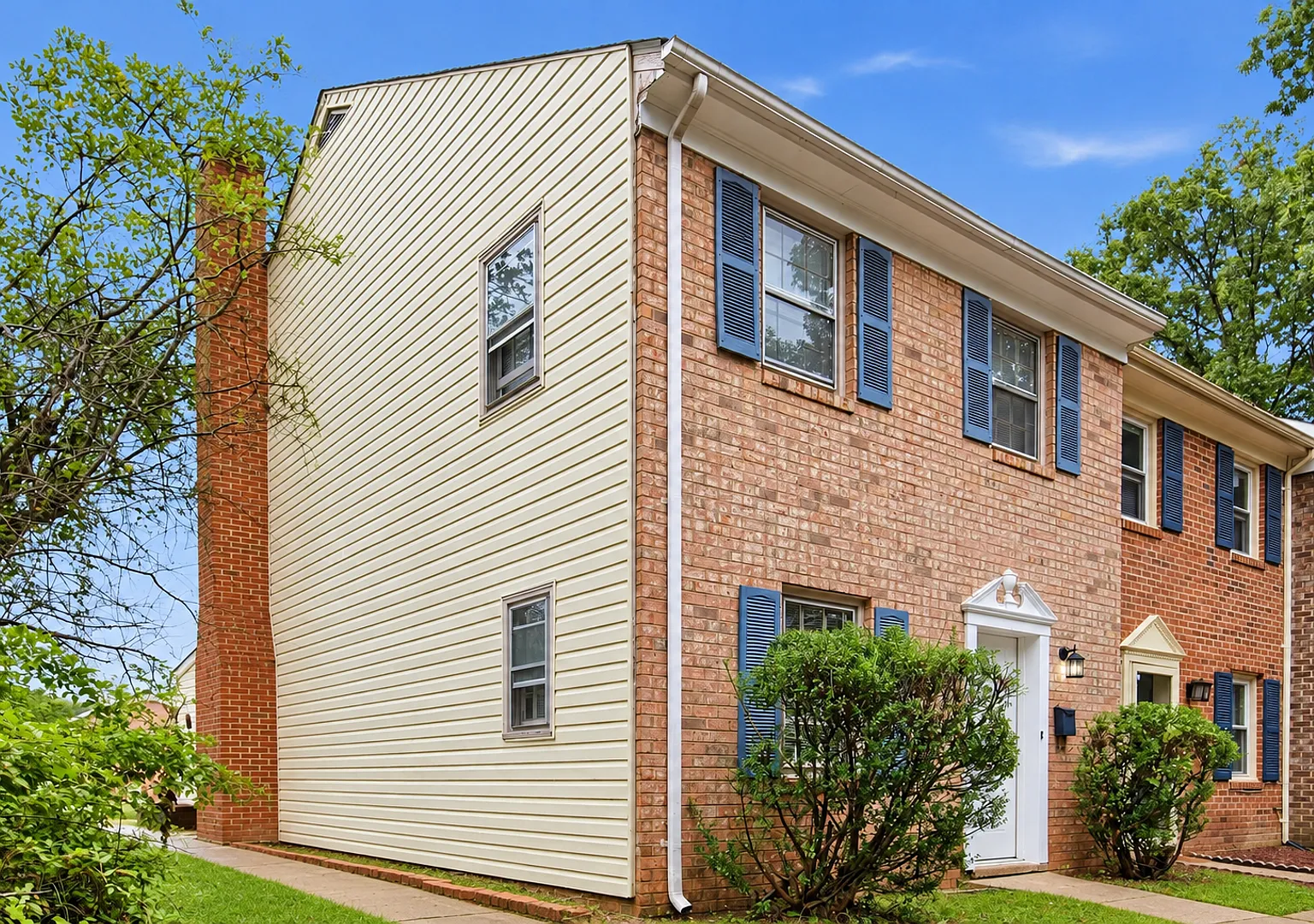 3 Bedroom End Unit Townhouse in Spotsylvania — Photo 1