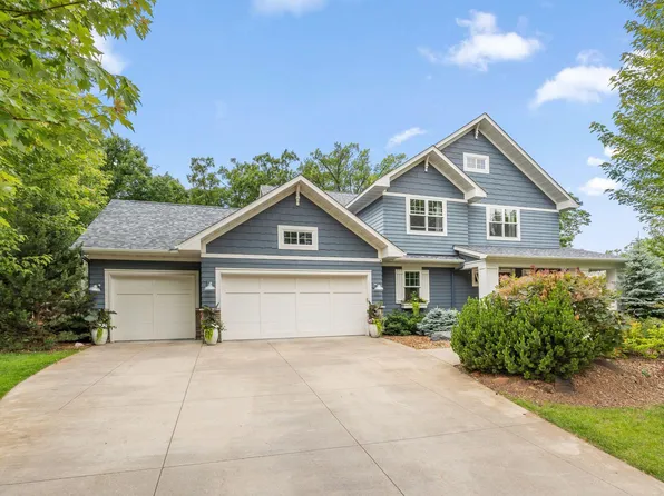 21018 Karoline Ct N, Forest Lake, MN 55025