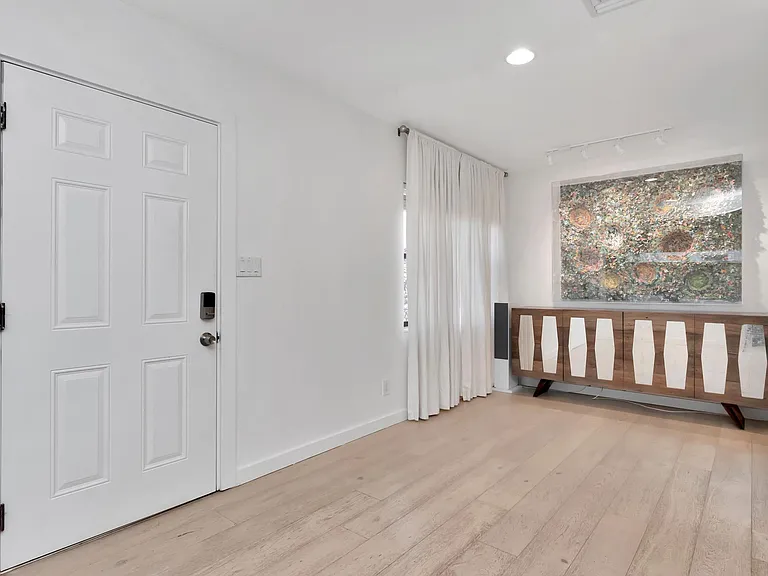 3906 W San Obispo St — Photo 2