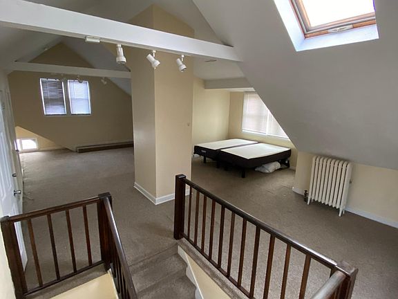 3rd image of 92 Townsend Ave #3
