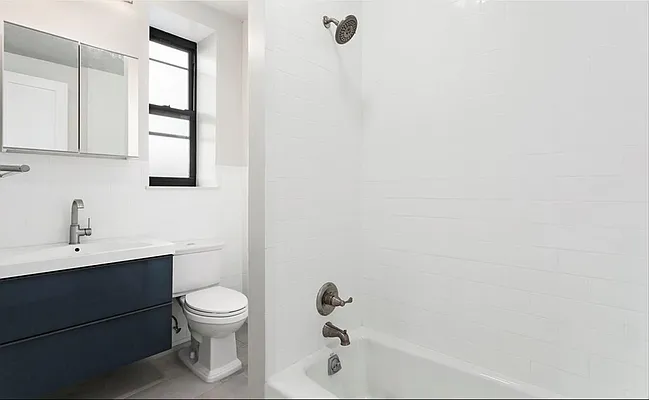 Rented by Ivey North LLC | media 16