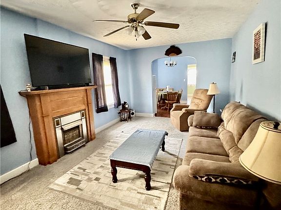 5th image of 421 Celtic St