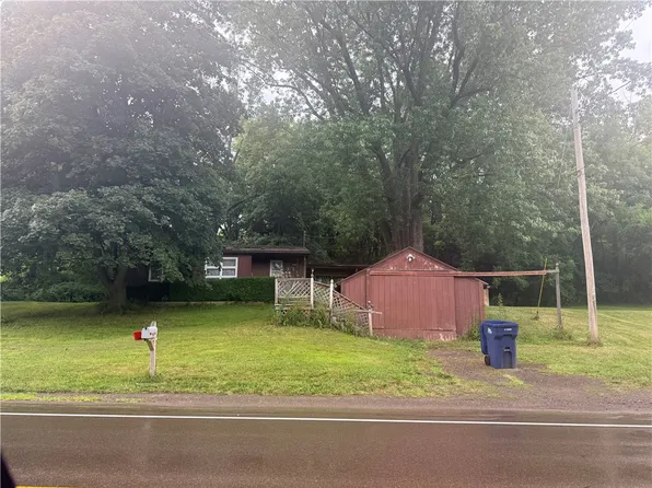 6611 Old Lyons Rd, Newark, NY 14513