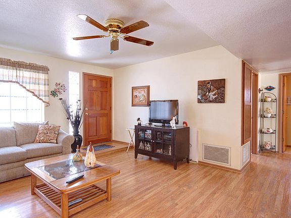 5th image of 3845 W Betty Elyse Ln