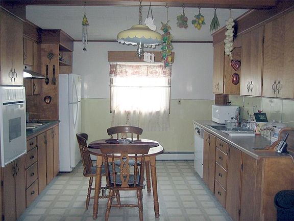 4th image of 87 Linwood Ave