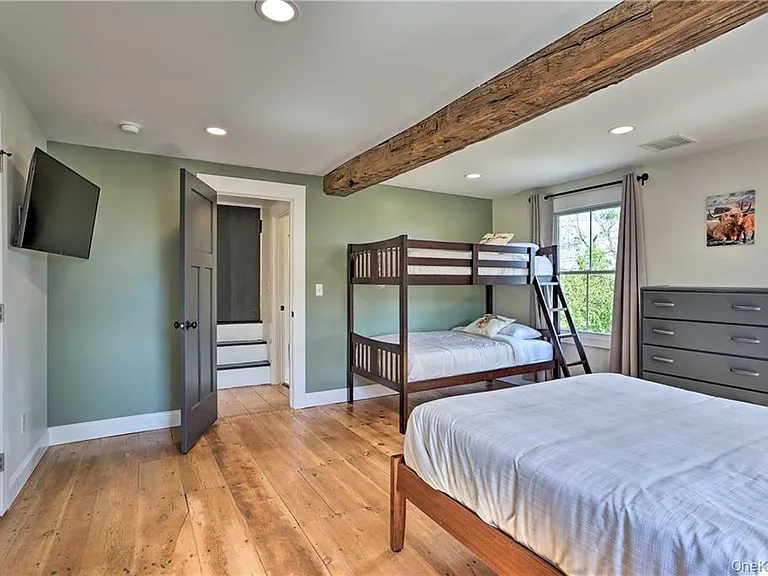 207 S Plank Rd — Photo 17