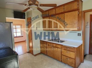 7126 W Tallmadge Pl, Milwaukee, WI 53218