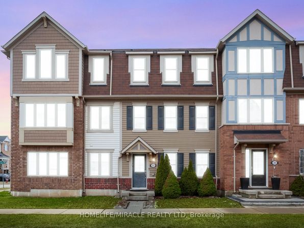 22 Crossbill Rd, Brampton, ON L7A 3Z5
