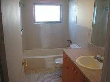 3rd image of 1855 NE 121st St APT 10