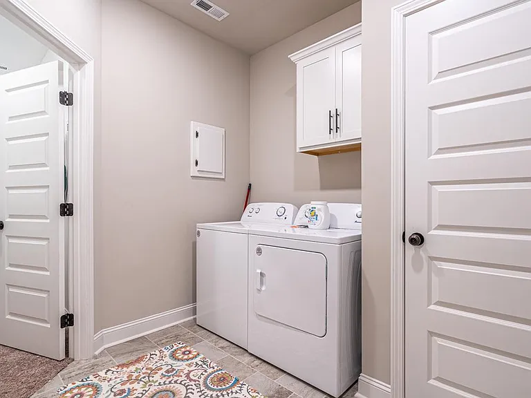 Tallulah Dr — Photo 44