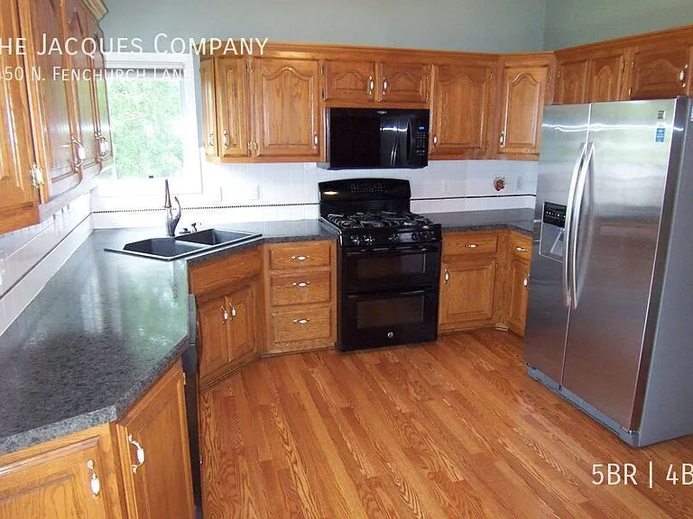 1450 N Fenchurch Ln — Photo 14