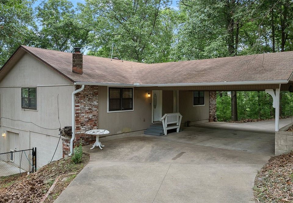1st image of 8030 Valleyview Ln