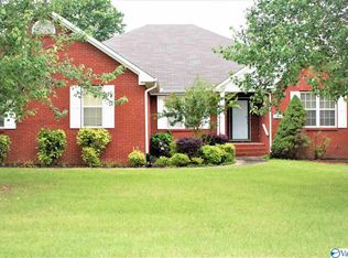 1704 Nella Dr, Athens, AL 35611