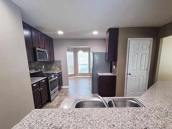 3rd image of 4946 Blue Spruce Hill St