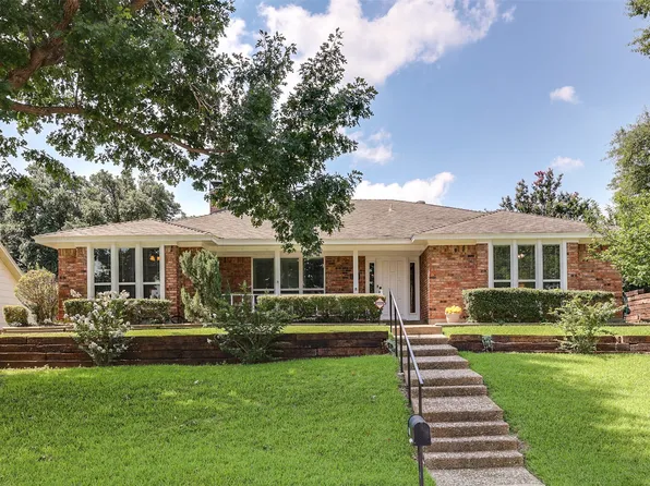 1305 Danish Dr, Grand Prairie, TX 75050