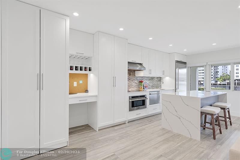 1st image of 2895 NE 32nd St #107