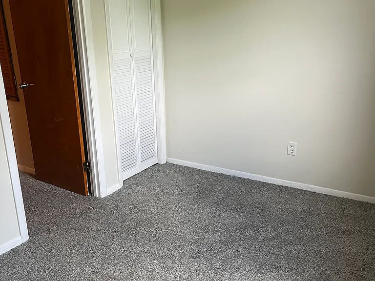 670 Atlantic St — Photo 16