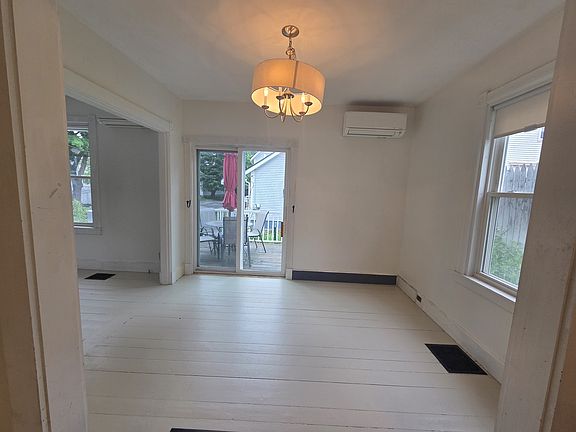 5th image of 10 Highland St