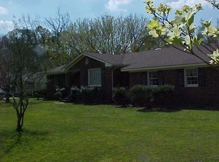 2118 Dogwood Ln, Kinston, NC 28504
