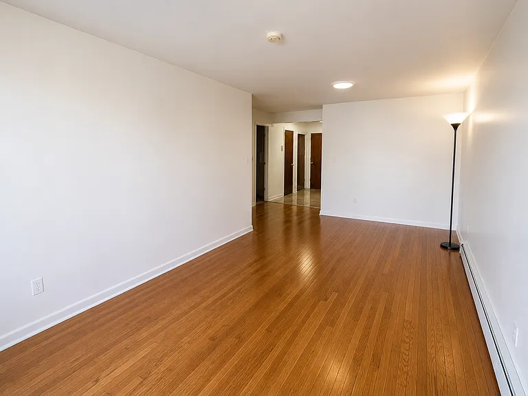 7517 Caldwell Ave #1A — Photo 4