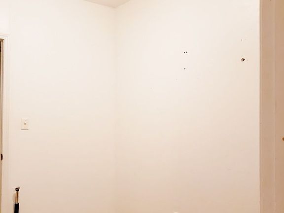 5th image of 945 Amsterdam Ave #2A