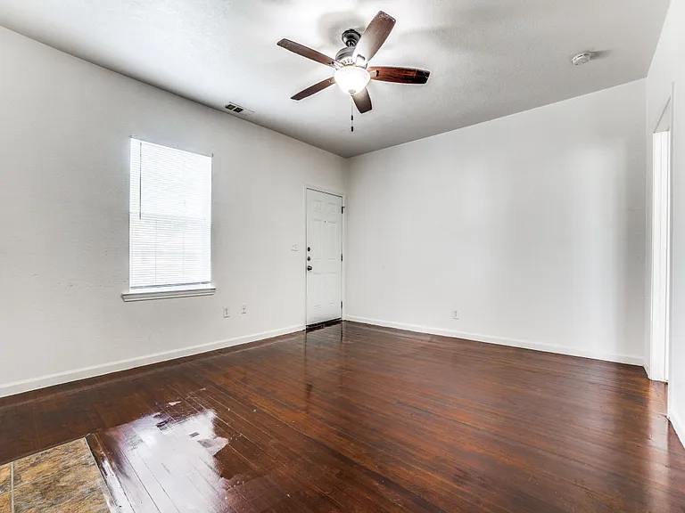 1628 Poplar St — Photo 19
