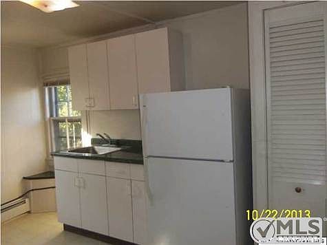 4th image of 28 N Main St APT 8