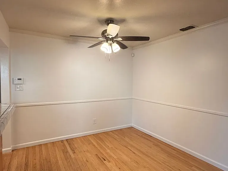 2055 Maryal Dr — Photo 4