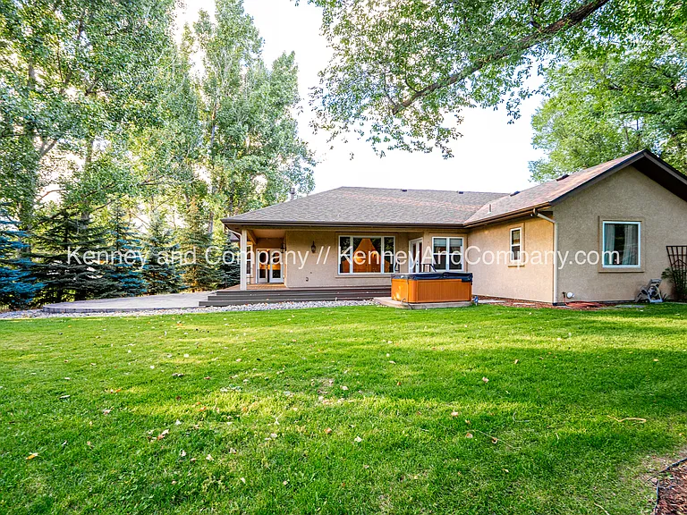 155 Indian Wells Ln — Photo 36