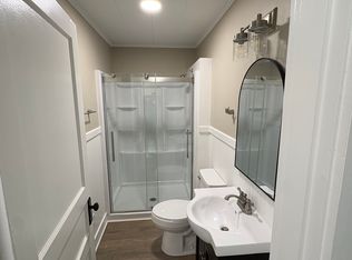 310 W 14th St, Benton, KY 42025