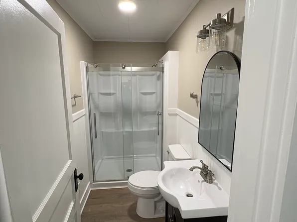 310 W 14th St, Benton, KY 42025