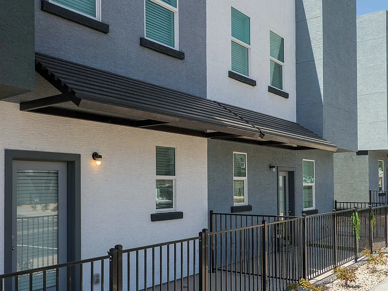 Townhomes at Sunnyside — Photo 28