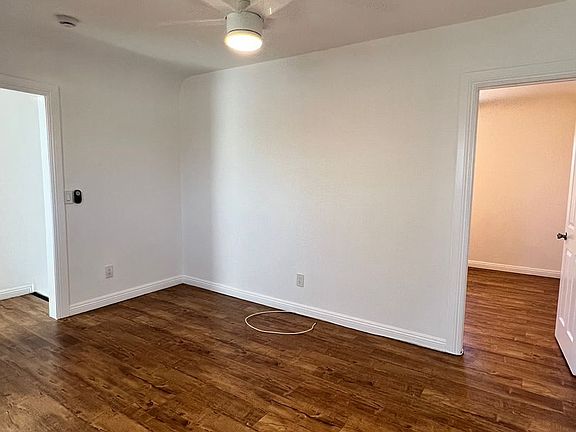 4th image of 4172 S Hobart Blvd