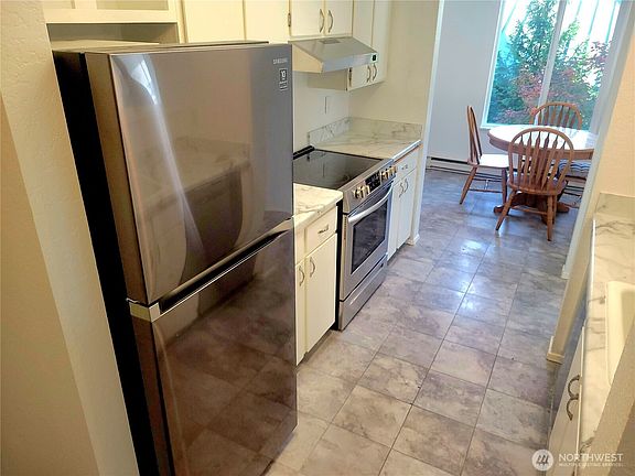 5th image of 18100 15th Avenue NE #C218