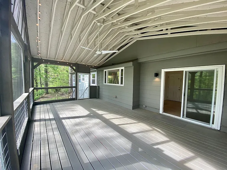 50 Ferncliff Dr — Photo 22