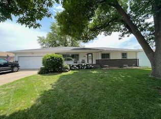 2617 Del Monte Ave, Grand Island, NE 68803
