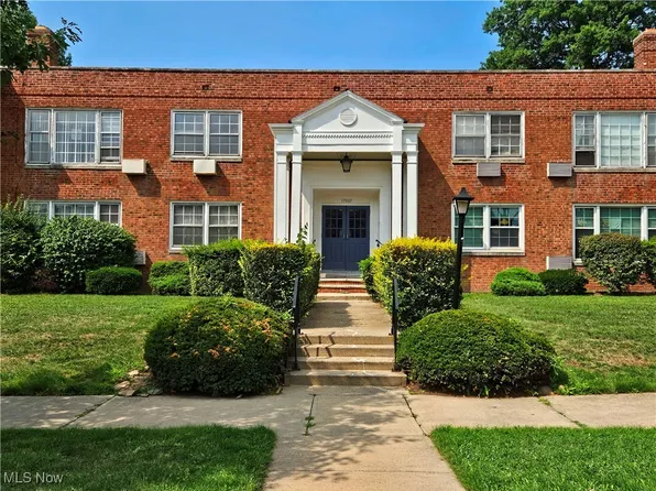 17007 Van Aken Blvd APT 205, Shaker Heights, OH 44120