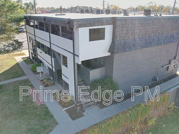 5th image of 1109 N 28th St Unit 11