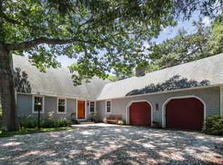 7 Samoset Ln, Falmouth, MA 02540