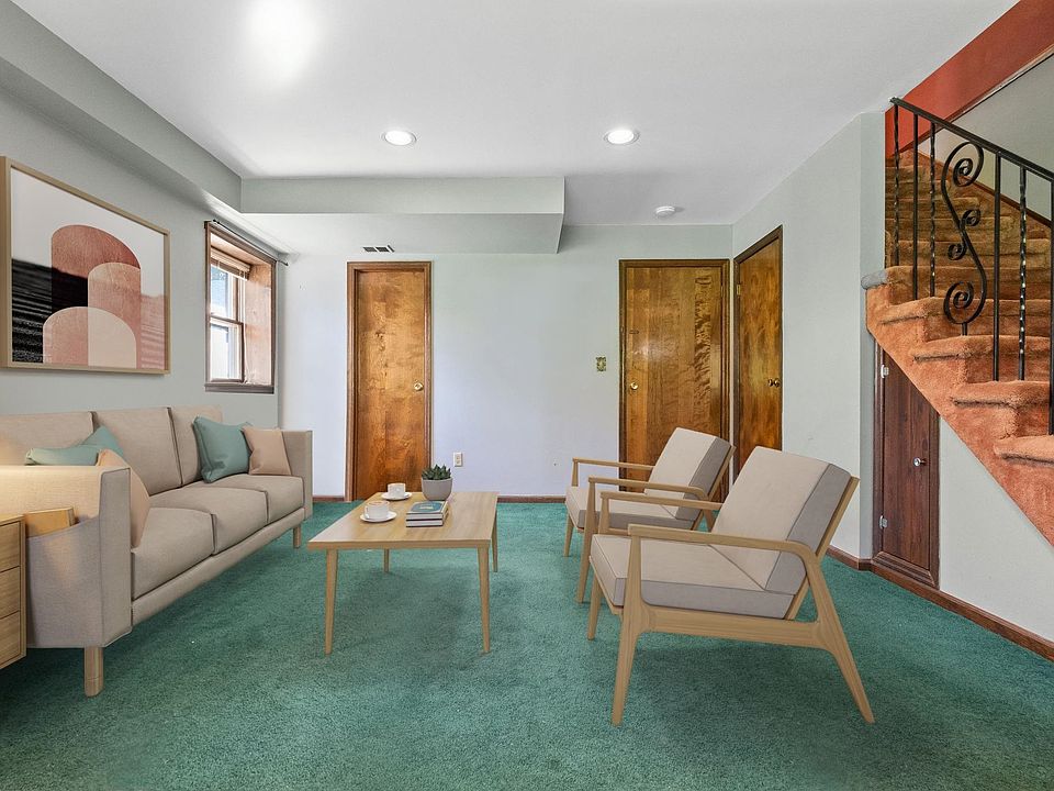 1st image of 22 W 34th St #101