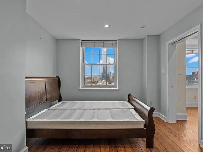 2135 Walnut St #1202 — Photo 19