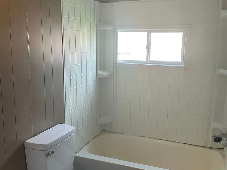 2871 N Charles Ave #15 — Photo 6