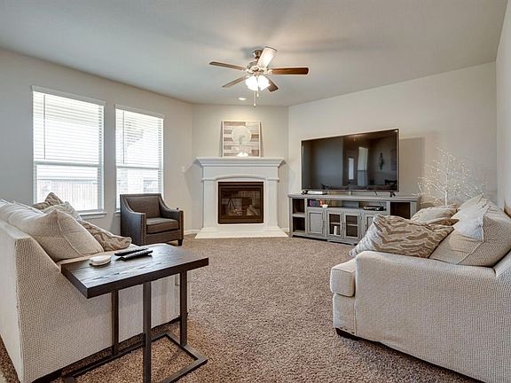 2nd image of 2413 Indian Head Dr