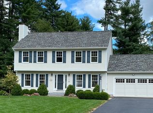 3 Byfield Cir, Nashua, NH 03062