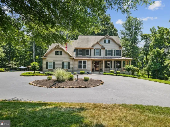 17702 Karen Hope Ct, Hamilton, VA 20158