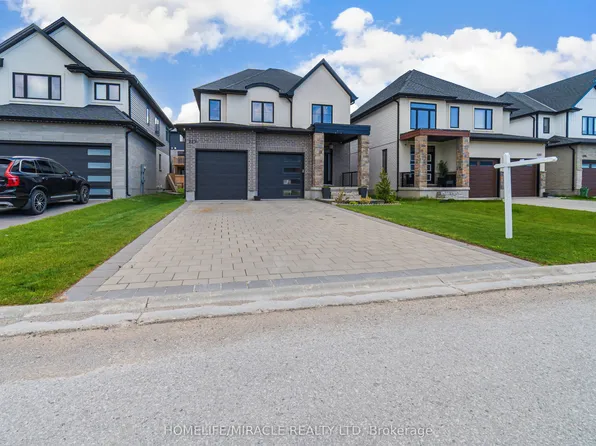 2231 Linkway Blvd, London, ON N6K 0K9
