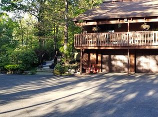 36 Scenic Dr, Suffern, NY 10901