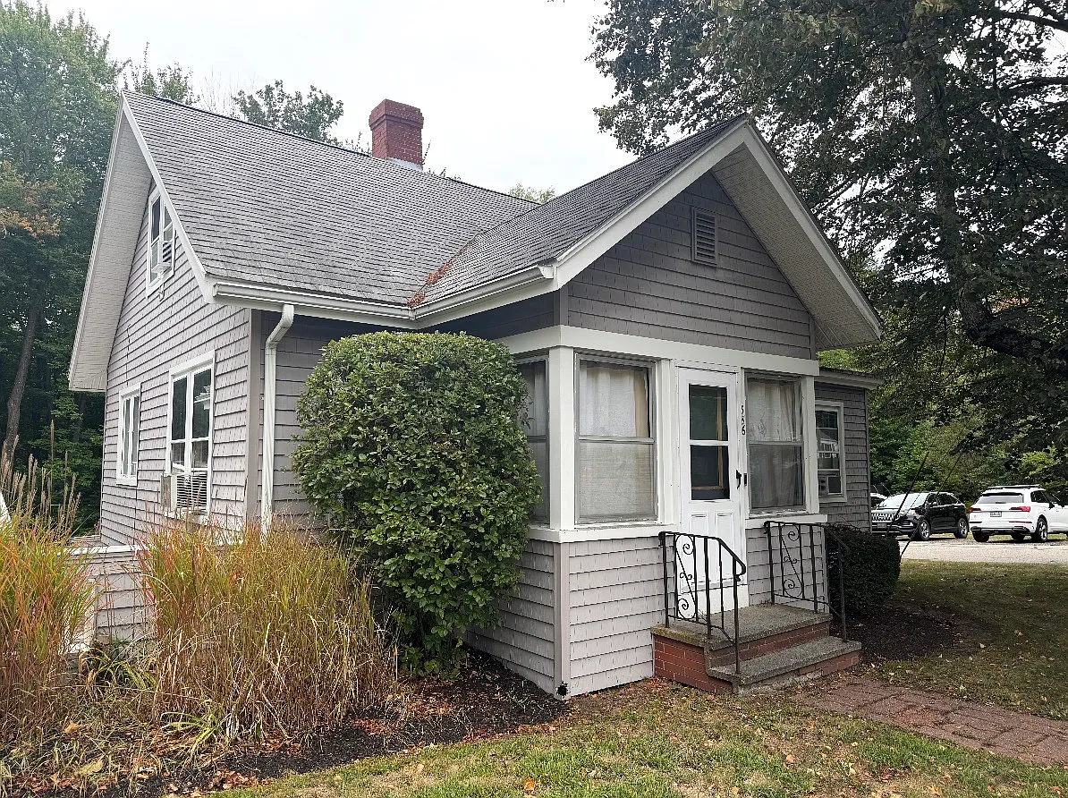 3 bed, 1200 sqft, $2,950 — Photo 1