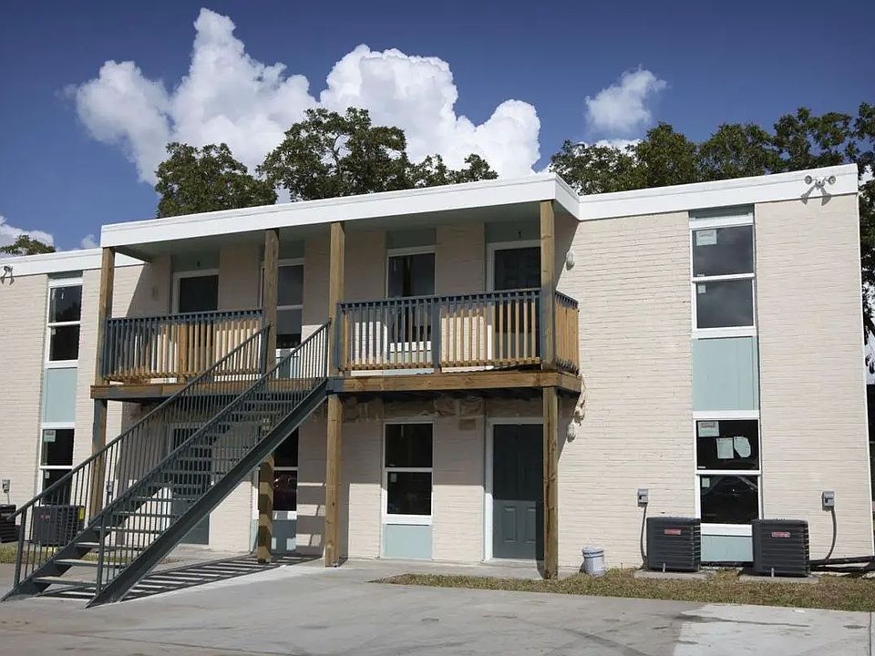 North Street Apartments - 1109 E North St Victoria TX | Zillow